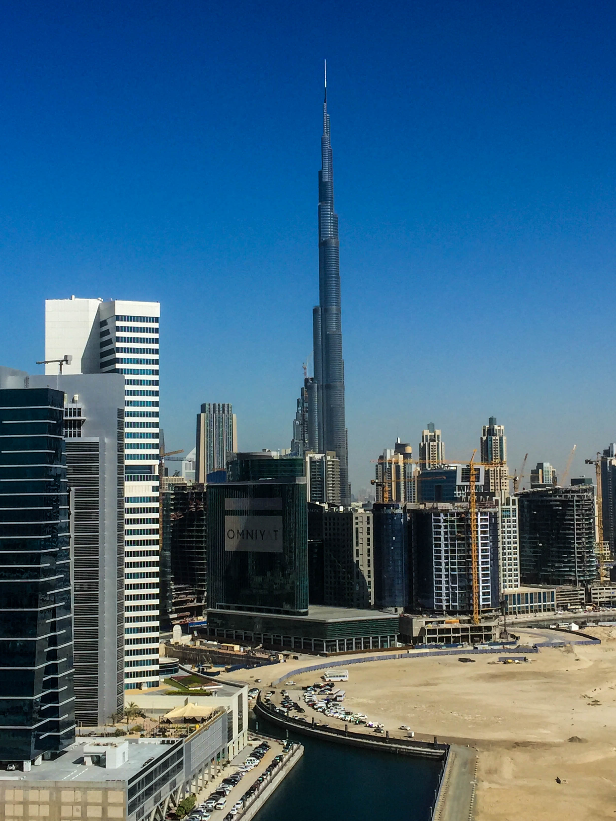 2015-12-13 Burj Khalifa from Churchill Tower